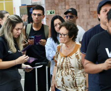 Programa Mulher Segura realiza ação na rodoferroviária de Curitiba