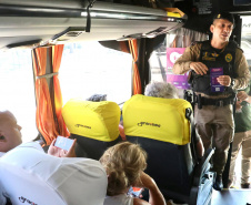 Programa Mulher Segura realiza ação na rodoferroviária de Curitiba