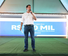 Entrega de casas e estradas rurais Terra Rica