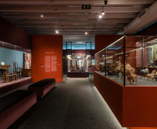 Participe das visitas guiadas do MON e aprenda ainda mais sobre o Museu