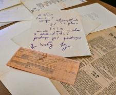 Família de Paulo Leminski recebe, na BPP, textos achados do autor após 44 anos