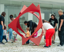 Em março, o MON promove oficina para bebês de 12 a 24 meses