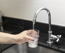 SANEPAR - Investimento em saneamento evita milhares de internações de mulheres no Paraná