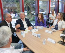 Pesquisa do Ipardes vai mapear perfil de cuidadores de idosos em todo o Paraná