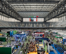 BRDE reúne prefeitos e lideranças de 15 municípios em agenda estratégica durante Smart City Expo 