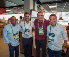 BRDE reúne prefeitos e lideranças de 15 municípios em agenda estratégica durante Smart City Expo 