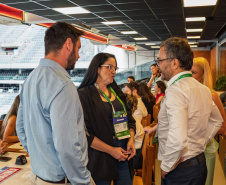 BRDE reúne prefeitos e lideranças de 15 municípios em agenda estratégica durante Smart City Expo 