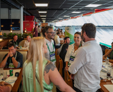 BRDE reúne prefeitos e lideranças de 15 municípios em agenda estratégica durante Smart City Expo 