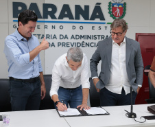 Governo do Estado assina contrato para estudos e anteprojeto do BRT Norte-Su