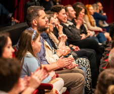 TEATRO GUAÍRA - Com novo piano e solista internacional, Orquestra Sinfônica do Paraná abre temporada 2026 no Guairão