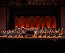 TEATRO GUAÍRA - Com novo piano e solista internacional, Orquestra Sinfônica do Paraná abre temporada 2026 no Guairão