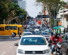 IPVA mais barato impulsiona consumo e pode injetar mais de meio bilhão na economia do Paraná em 2026