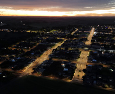 SECID - Iluminação de LED chega a 75% do Paraná com investimentos do Governo do Estado