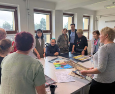 Diretor do Centro Juvenil de Artes Plásticas do Paraná integra júri de concurso internacional de arte infantil