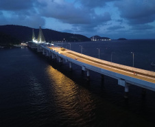 ILUMINAÇÃO PONTE GUARATUBA