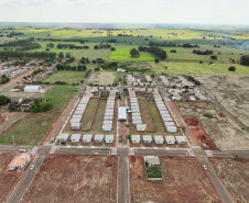 Entrega de casas e estradas rurais Terra Rica