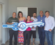 COHAPAR - Entrega Resid CCM 01 em Floresta