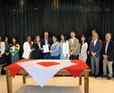 Políticas para idosos no PR atraem missão técnica do Japão e especialistas do BID