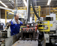 Cada R$ 1 investido com o Paraná Competitivo gera R$ 3,79 no PIB do Paraná, aponta o estudo