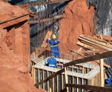 Em Loanda, obra para conter maior erosão urbana do Paraná atinge 82% de execução