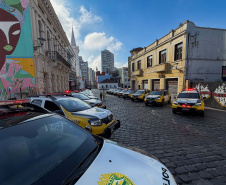 PMPR entrega 54 viaturas e capacita 152 policiais para reforçar combate à violência doméstica no Estado