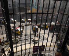 PMPR entrega 54 viaturas e capacita 152 policiais para reforçar combate à violência doméstica no Estado