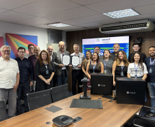 SETI - Governo anuncia projeto para digitalizar acervos históricos do Arquivo Público do Paraná