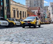PMPR entrega 54 viaturas e capacita 152 policiais para reforçar combate à violência doméstica no Estado
