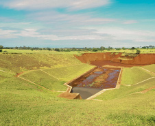 Em Loanda, obra para conter maior erosão urbana do Paraná atinge 82% de execução