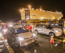 Porto de Paranaguá registra maior desembarque de veículos elétricos do Paraná