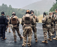 PCPR realiza curso de formação de instrutores de tiro especialistas em fuzil