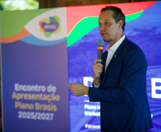 Estimativa é que turistas da América do Sul injetaram 320 milhões de dólares no Paraná em 2025