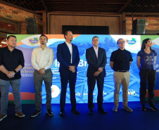 Estimativa é que turistas da América do Sul injetaram 320 milhões de dólares no Paraná em 2025