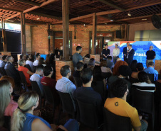 Estimativa é que turistas da América do Sul injetaram 320 milhões de dólares no Paraná em 2025