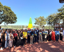 Estimativa é que turistas da América do Sul injetaram 320 milhões de dólares no Paraná em 2025