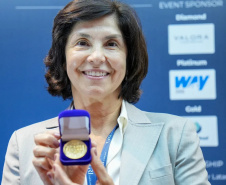 Diretora da Sanepar é reconhecida entre as mulheres mais influentes da infraestrutura no Brasil