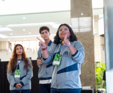 Semana Araucária evidência talentos científicos dos alunos da rede estadual