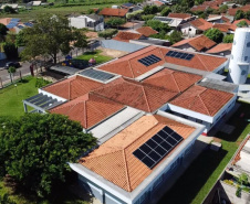 Escolas públicas do Paraná já estão recebendo sistemas de geração solar da Copel