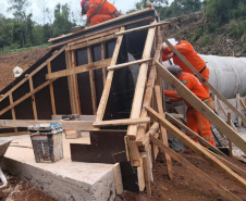 Obra de whitetopping da PRC-487 e PR-460 entre Nova Tebas e Pitanga