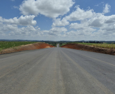 DER PR-990 pavimentação em Rebouças