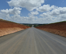 DER PR-990 pavimentação em Rebouças