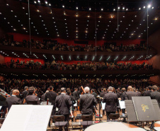 TEATRO GUAÍRA - Com novo piano e solista internacional, Orquestra Sinfônica do Paraná abre temporada 2026 no Guairão