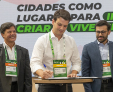 Tecpar e Prefeitura de Curitiba firmam parceria para potencializar resíduos urbanos por meio da tecnologia