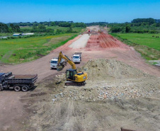 Pavimentação da estrada do Agaraú, em São José dos Pinhais, avança a 27% de execução