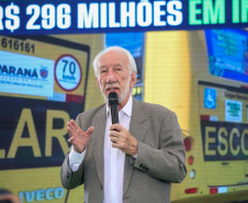 Estado inicia entrega de 687 ônibus escolares para 340 municípios