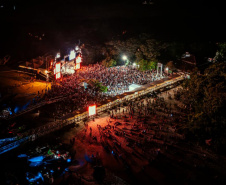 Despedida na Ilha: shows de Lagum e Maneva celebram temporada histórica do Verão Maior