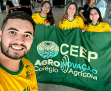 Estudantes da rede estadual em Cascavel apresentam projeto em feira na Índia