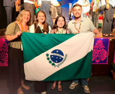 Estudantes da rede estadual em Cascavel apresentam projeto em feira na Índia