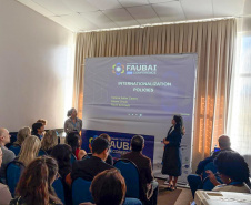 SETI - Paraná apresenta ações de internacionalização do ensino superior em conferência nacional