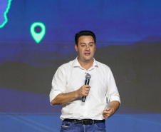 Ratinho Junior anuncia contorno e novo trevo em Santa Helena, além de R$ 59 milhões para estradas rurais no Oeste